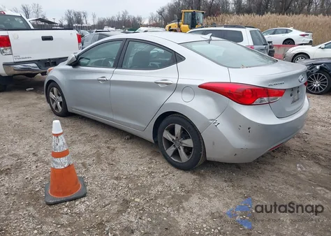2013 Hyundai Elantra Gls z USA, uszkodzony, nr VIN KMHDH4AEXDU018009